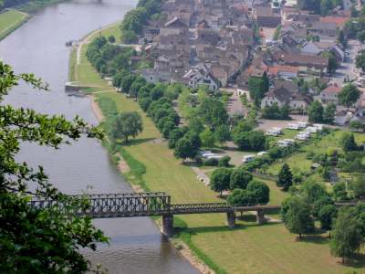 Bodenwerder bij Hameln aan de Weser in het Wesergebergte.