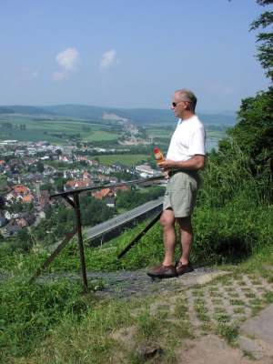 Genieten van fraaie vergezichten in het Weserdal.