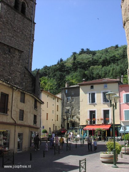 Tournon aan de Rhne.