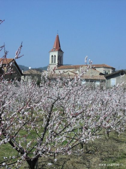 Saint-Laurent-du-Pape.