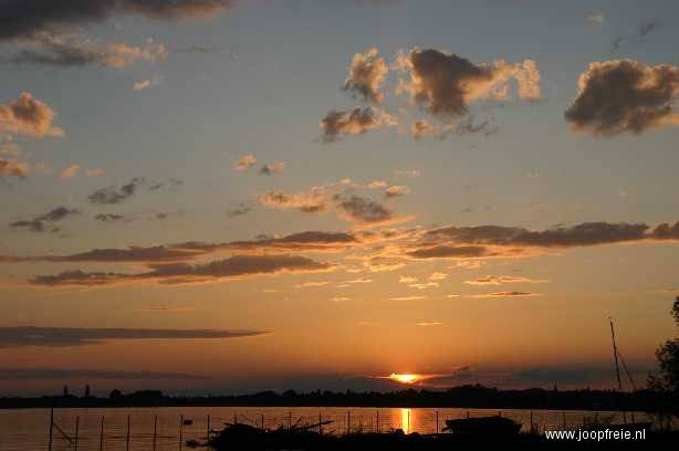 Zonsondergang aan de Bodensee