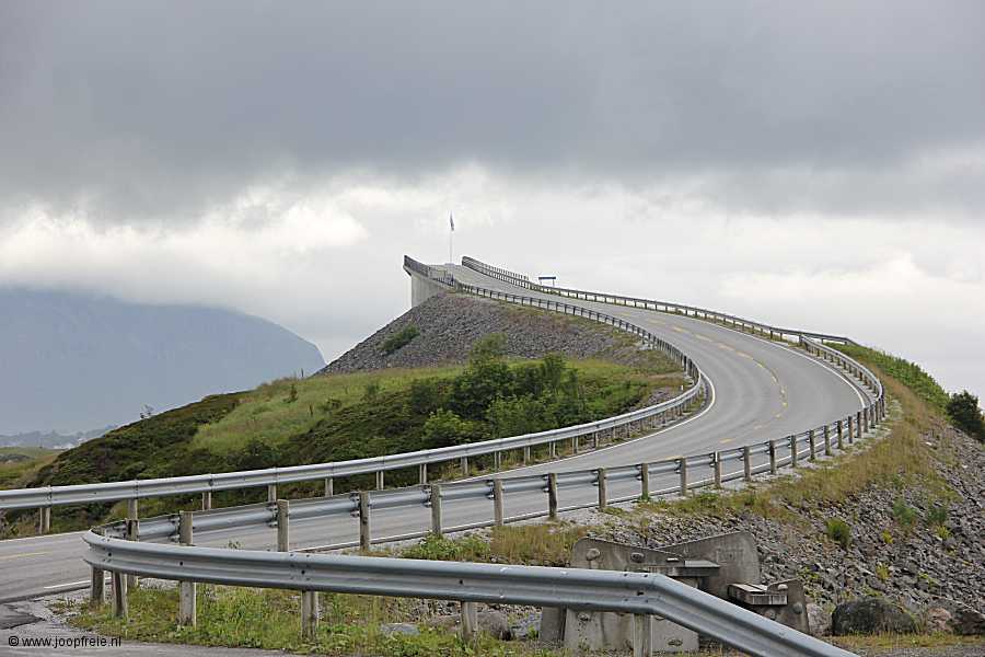 Altaltische Kustweg tussen Kristiansand en lesund